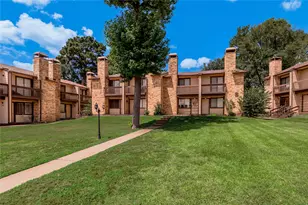 2521 Crosstimbers St, Huntsville, TX 77320 - Photo 30