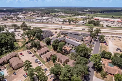 2521 Crosstimbers Street #B1, Huntsville, TX 77320 - Photo 48