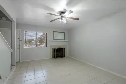 2521 Crosstimbers Street #B1, Huntsville, TX 77320 - Photo 8