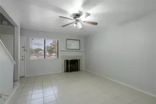 2521 Crosstimbers St, Huntsville, TX 77320 - Photo 8