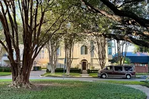 1515 Hyde Park Blvd, Houston, TX 77006 - Photo 4