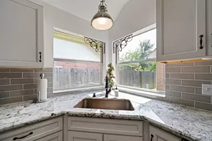 1606 Mabry Mill Rd, Houston, TX 77062 - Photo 14