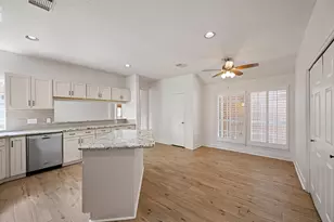 1606 Mabry Mill Rd, Houston, TX 77062 - Photo 16