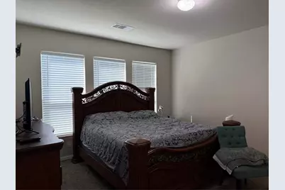 210 Woodside Court, Clute, TX 77531 - Photo 16