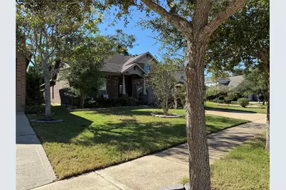 210 Woodside Court, Clute, TX 77531 - Photo 1