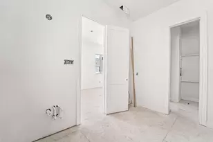 627 Mazal Ln, Houston, TX 77009 - Photo 40