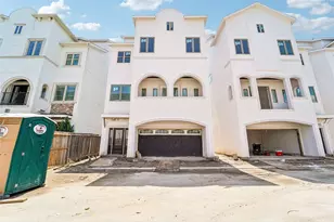 627 Mazal Ln, Houston, TX 77009 - Photo 10