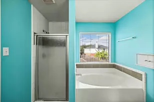 158 Bristol Bend Ln, Dickinson, TX 77539 - Photo 22