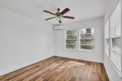 4006 Avenue R 1/2 Rear, Galveston, TX 77550 - Photo 6