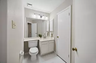 46 Lakeridge Dr, The Woodlands, TX 77381 - Photo 10