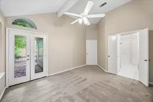 46 Lakeridge Dr, The Woodlands, TX 77381 - Photo 12