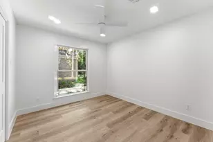 76 Woodhaven Wood Dr, The Woodlands, TX 77380 - Photo 30