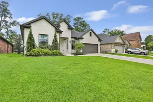 8310 Cross Country Dr, Humble, TX 77346 - Photo 2