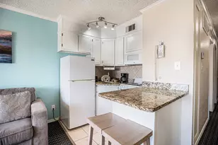 6102 Seawall Blvd, Galveston, TX 77551 - Photo 8