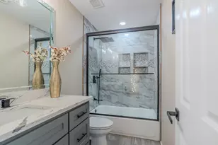 12211 Greenmesa Dr, Houston, TX 77044 - Photo 10