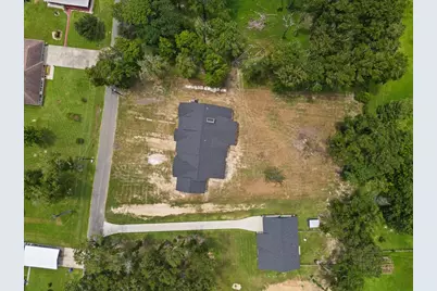 117 Daisy Ln, Baytown, TX 77523 - Photo 4