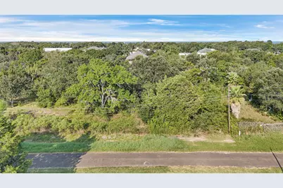 612 Hill Street, Oak Island, TX 77535 - Photo 8