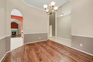 5711 Shady Hollow Ct, Rosharon, TX 77583 - Photo 2