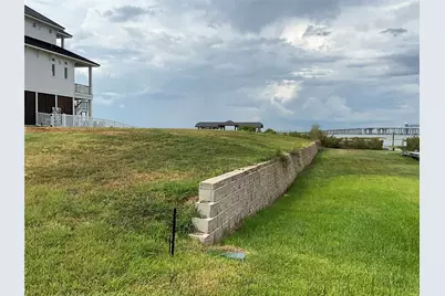 9502 Vista Bella, Galveston, TX 77554 - Photo 2
