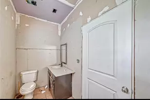 5724 Cavalcade St, Houston, TX 77026 - Photo 6