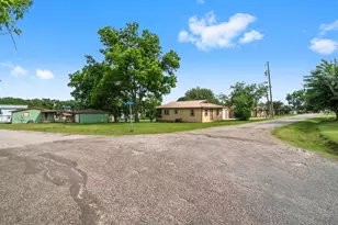 21 Clearview St, Point Blank, TX 77364 - Photo 26