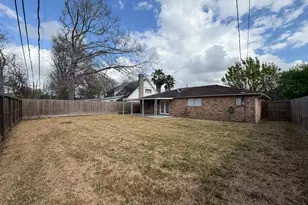 10815 Sagecrest Ln, Houston, TX 77089 - Photo 38