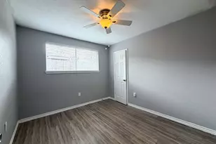 10815 Sagecrest Ln, Houston, TX 77089 - Photo 16