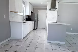 10815 Sagecrest Ln, Houston, TX 77089 - Photo 8