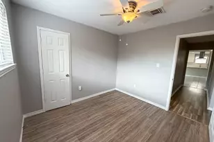 10815 Sagecrest Ln, Houston, TX 77089 - Photo 20