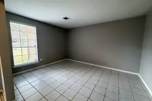 10815 Sagecrest Ln, Houston, TX 77089 - Photo 4