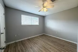 10815 Sagecrest Ln, Houston, TX 77089 - Photo 12