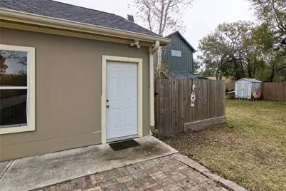 1910 East Avenue, Katy, TX 77493 - Photo 32