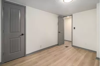 6506 N Martin Luther King Avenue, Hitchcock, TX 77563 - Photo 20