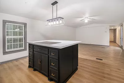 6506 N Martin Luther King Avenue, Hitchcock, TX 77563 - Photo 6