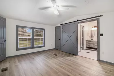 6506 N Martin Luther King Avenue, Hitchcock, TX 77563 - Photo 14