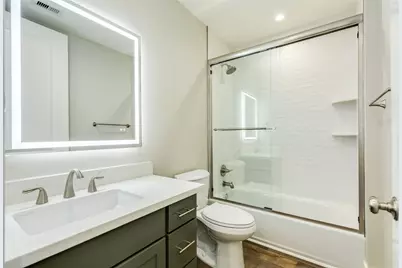 3228 Avenue R #2, Galveston, TX 77550 - Photo 18