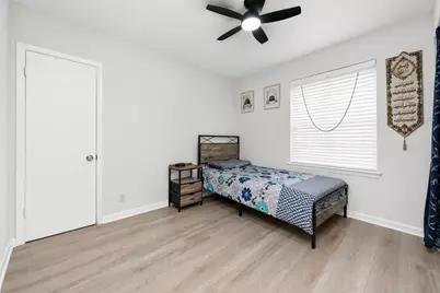 12423 Tambourine Drive, Houston, TX 77477 - Photo 28