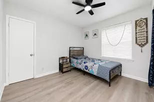 12423 Tambourine Dr, Houston, TX 77477 - Photo 28