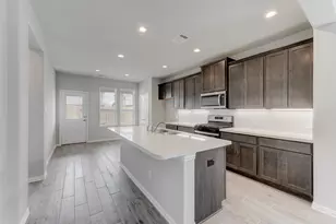 1229 Red Hills Dr, Rosharon, TX 77583 - Photo 8