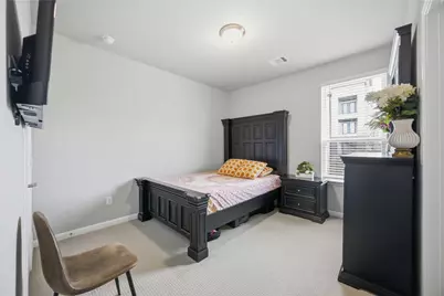 8104 Morning Melody Drive, Houston, TX 77063 - Photo 26