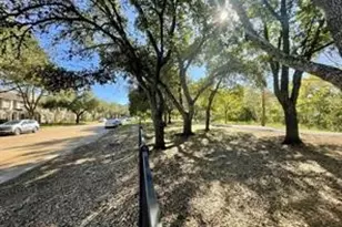 752 Memorial Mews St, Houston, TX 77079 - Photo 18