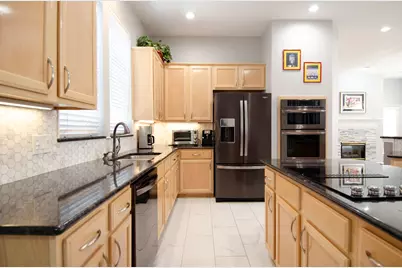 1211 Campton Court, Houston, TX 77055 - Photo 16