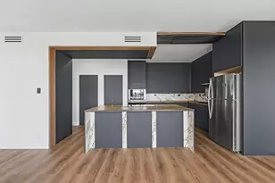 651 Bering Dr, Houston, TX 77057 - Photo 8