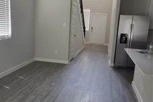 5611 Madden Ln, Houston, TX 77048 - Photo 1