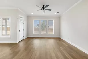 2912 CAPTAIN CT, Bryan, TX 77808 - Photo 8