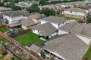 10518 Tenleyton Ln, Houston, TX 77075 - Photo 46