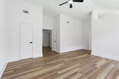 7315 Puerta Vallarta Drive, Houston, TX 77083 - Photo 10