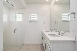12135 Wild Bnd Dr, Mont Belvieu, TX 77523 - Photo 18