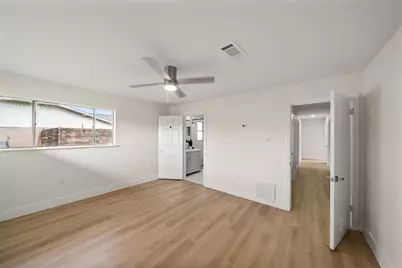 124 Lazy Lane, Baytown, TX 77520 - Photo 8