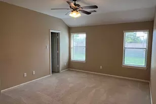 211 Hawks View Dr, La Marque, TX 77568 - Photo 16